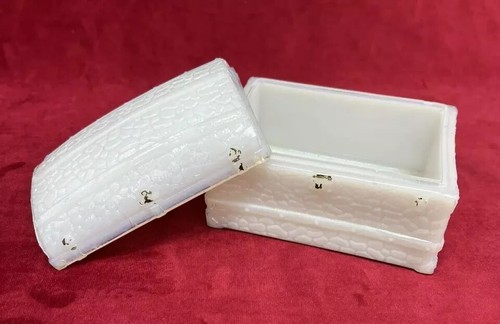 Opalescent milk pressed - milk,