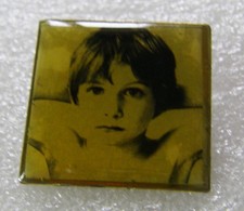 Pin's U2 BOY ALBUM COVER