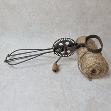 Batteur Manuel Ancien QUARTER – Métal et Bois – Ustensile de Cuisine Vintage