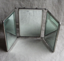 ANCIEN MIROIR DE BARBIER TRIPTYQUE AVEC SA CHAÎNETTE - GLACES BISEAUTÉES