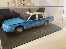TAXI 1/43 LINCOLN TOWN CAR
