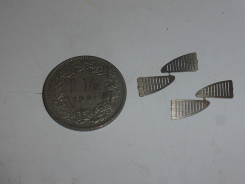 Photoetched side windows - 1:43,