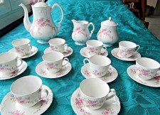 Service a café en porcelaine de limoges Tharaud modèle romance