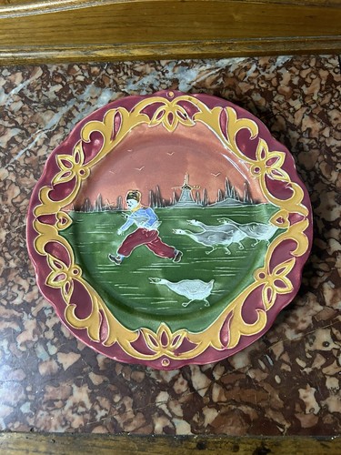 Assiette barbotine majolique - assiette,