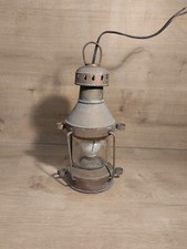 ANCIENNE LAMPE A PÉTROLE OU LAMPE DE BATEAU ÉLECTRIFIÉ EN MÉTAL 