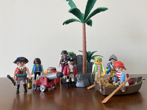 Playmobil pirates figures - pirates~,