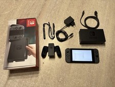 NINTENDO SWITCH V1 ( DAY ONE ) EN BOITE EN BON ETAT