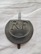 Insigne, Attribut, Rondache