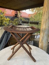 Ancien tabouret pliable en bois