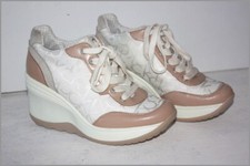 CALVIN KLEIN Jean Modèle Jamie Compensées T 37 TBE