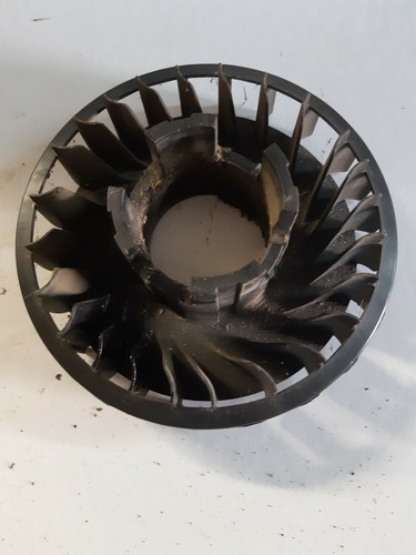 Turbine volant moteur - de,