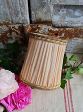 ANCIEN PETIT ABAT JOUR A PINCE