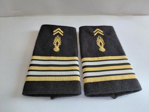 Insignes galons fourreaux - insignes,