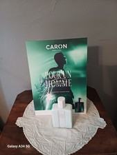 Presentoir  De Parfumerie