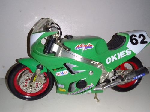 Moto kawasaki ninja course - kawasaki,