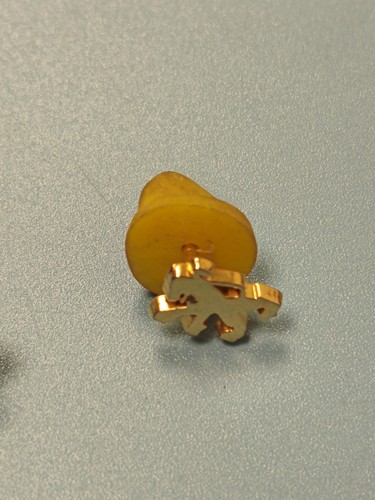 Pin vintage peugeot - peugeot, lion