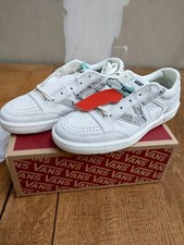 paire de chaussure basket