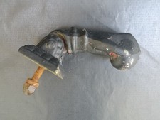 Heurtoir main en bronze