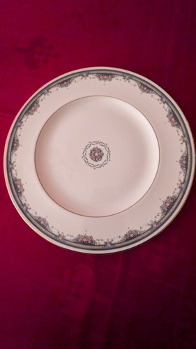Assiettes porcelaine fine - assiettes,
