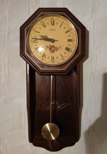 Pendule murale hangarter
