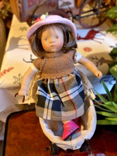 poupee slyvia natterer white ballon vetements neufs petite mais superbe