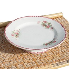 Ancienne assiette montée à