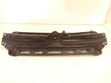 9833503480 grille gauche capot