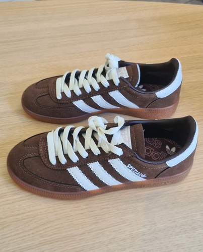 Baskets adidas spezial p38 - spezial,