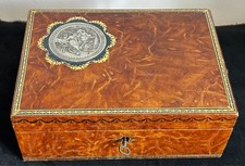 Années ancienne boite - ancienne,