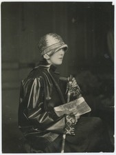 Portrait femme élégante mode