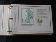 46 documents philatéliques CEF soie 1990 en classeur