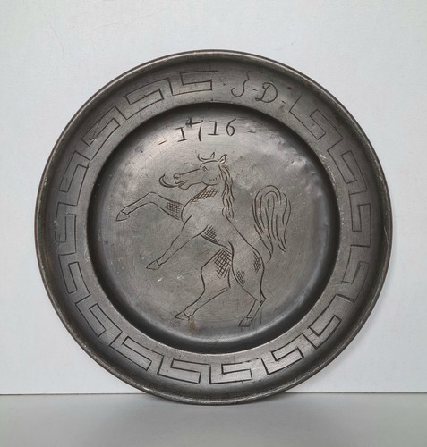 Ancienne assiette étain - en,