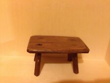 Grand tabouret de traite en chêne miniature dollhouse 1/12 de style Jacobéen