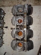 rampe carburateurs corps