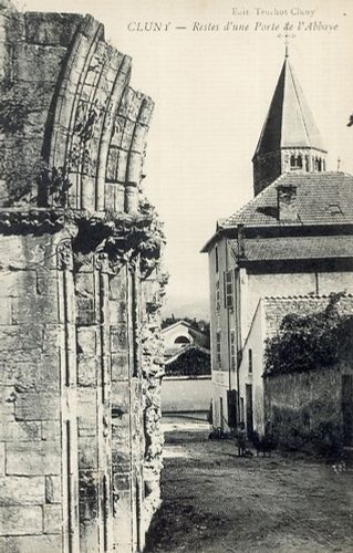 Cluny restes la porte de - restes,