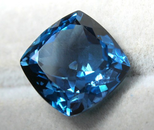 Topaze bleu london naturelle - topaze,
