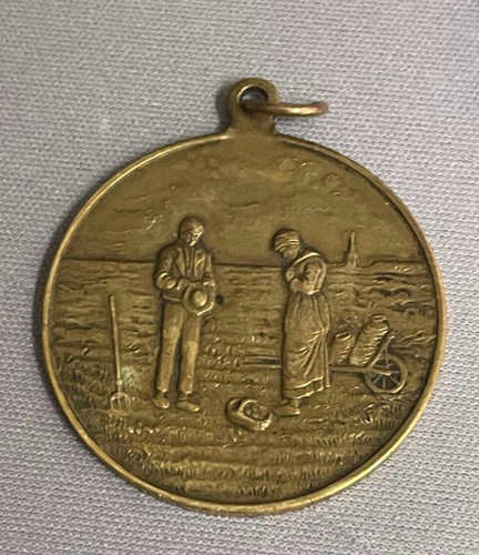 Ancienne petite medaille - petite,