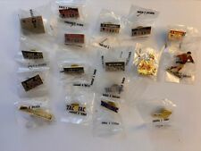 lot 17 x Pin's divers fdj loto