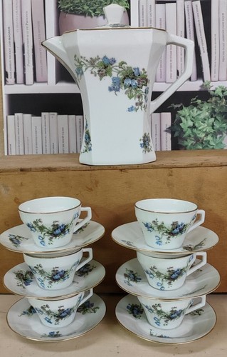 Tasses 1 cafetière - +,
