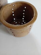 Ancien égouttoir /  faisselle