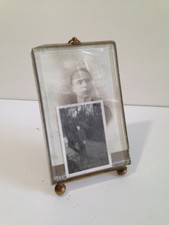 Ancien  cadre à photo verre biseauté monture bronze LAITON dEC7A