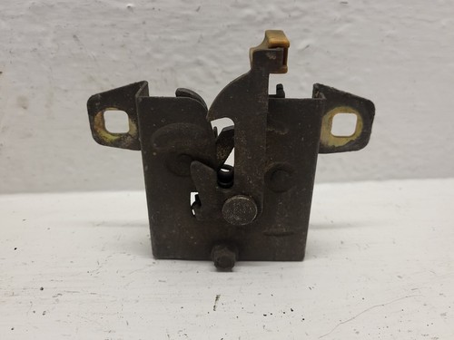 Système attache capot - , moteur