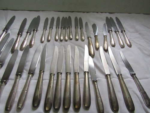 Lot couteaux en métal - de,