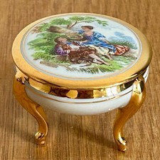 Petite boite miniature en