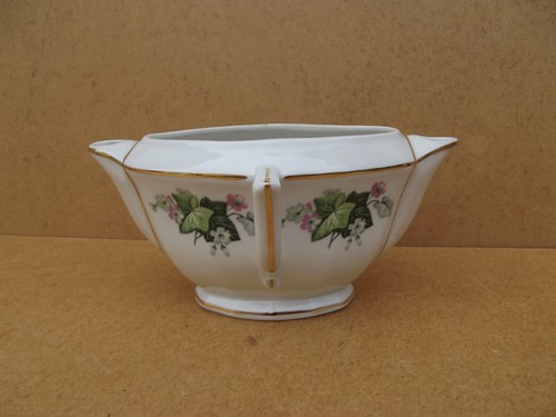 Ancienne saucière - , en