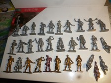 figurines publicitaires CAFE LEGAL