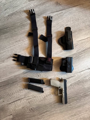 Airsoft gbb pistol - pistol, tactical