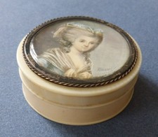 Boite ronde 18e siècle avec