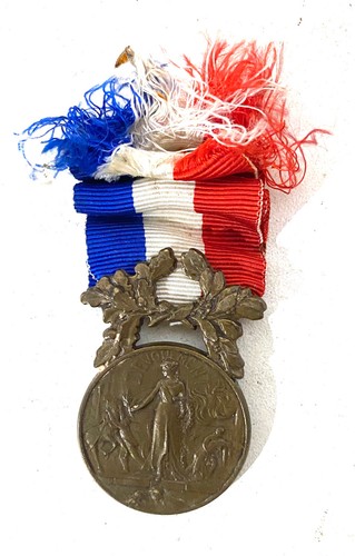 Ancienne médaille militaire - ancienne,