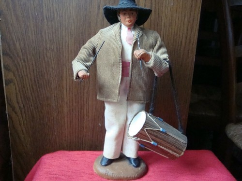 Santon tambourinaire par - tambourinaire,